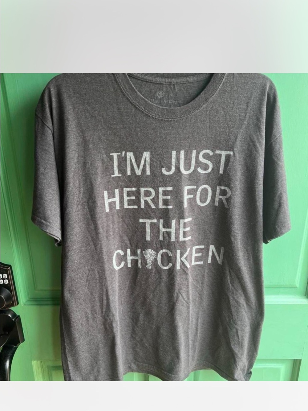 Paula Deen “here for the chicken” funny graphic Tee /  large